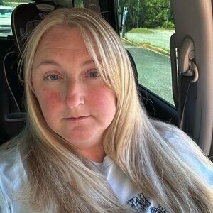 Meet your Posher, Joni